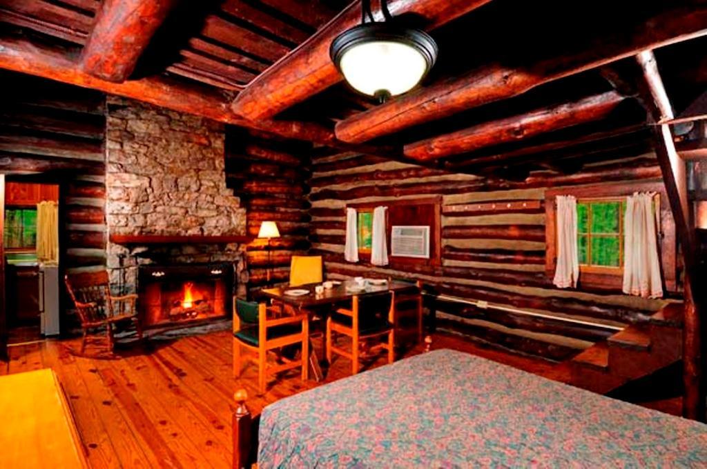 Cacapon State Park Lodge Berkeley Springs Buitenkant foto