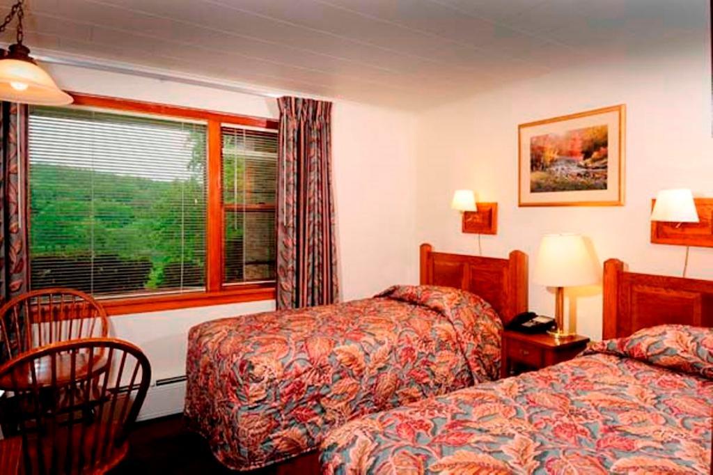 Cacapon State Park Lodge Berkeley Springs Buitenkant foto